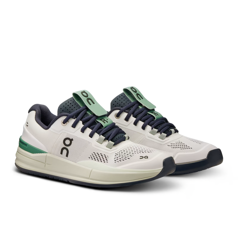 On THE ROGER Pro 'White Aloe' (Women)
